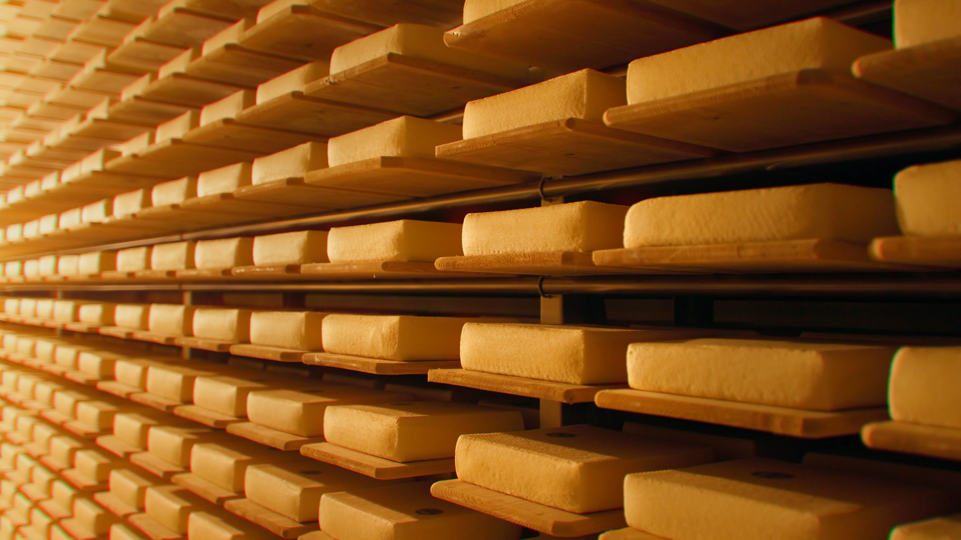 Standbild aus dem Film „90 Jahre Strähl Käse AG neu gedacht“